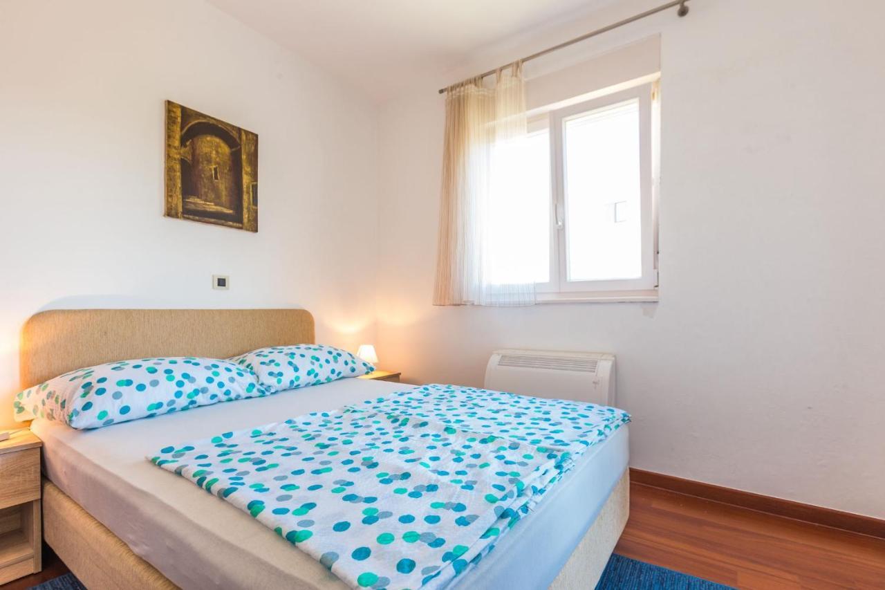 Adriano 2Br Apartment With Terrace Zadar Exteriör bild