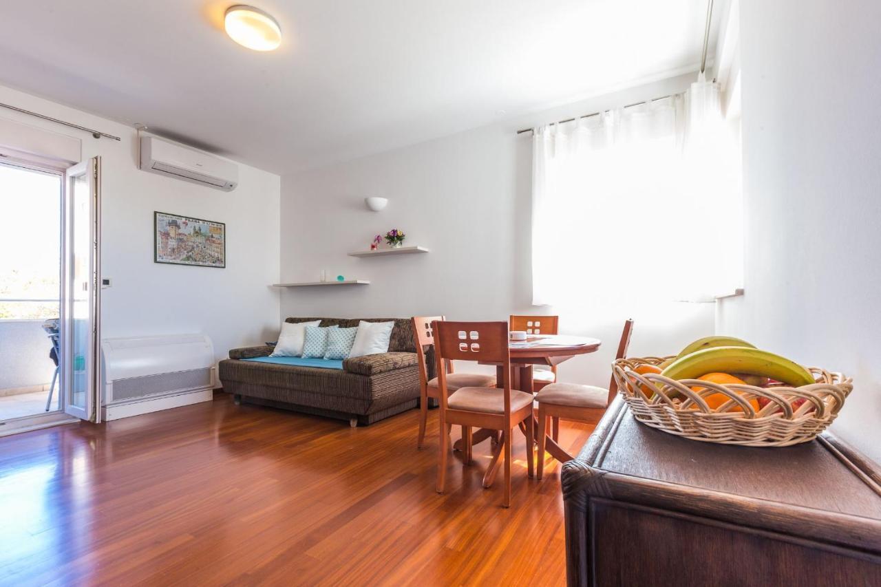 Adriano 2Br Apartment With Terrace Zadar Exteriör bild