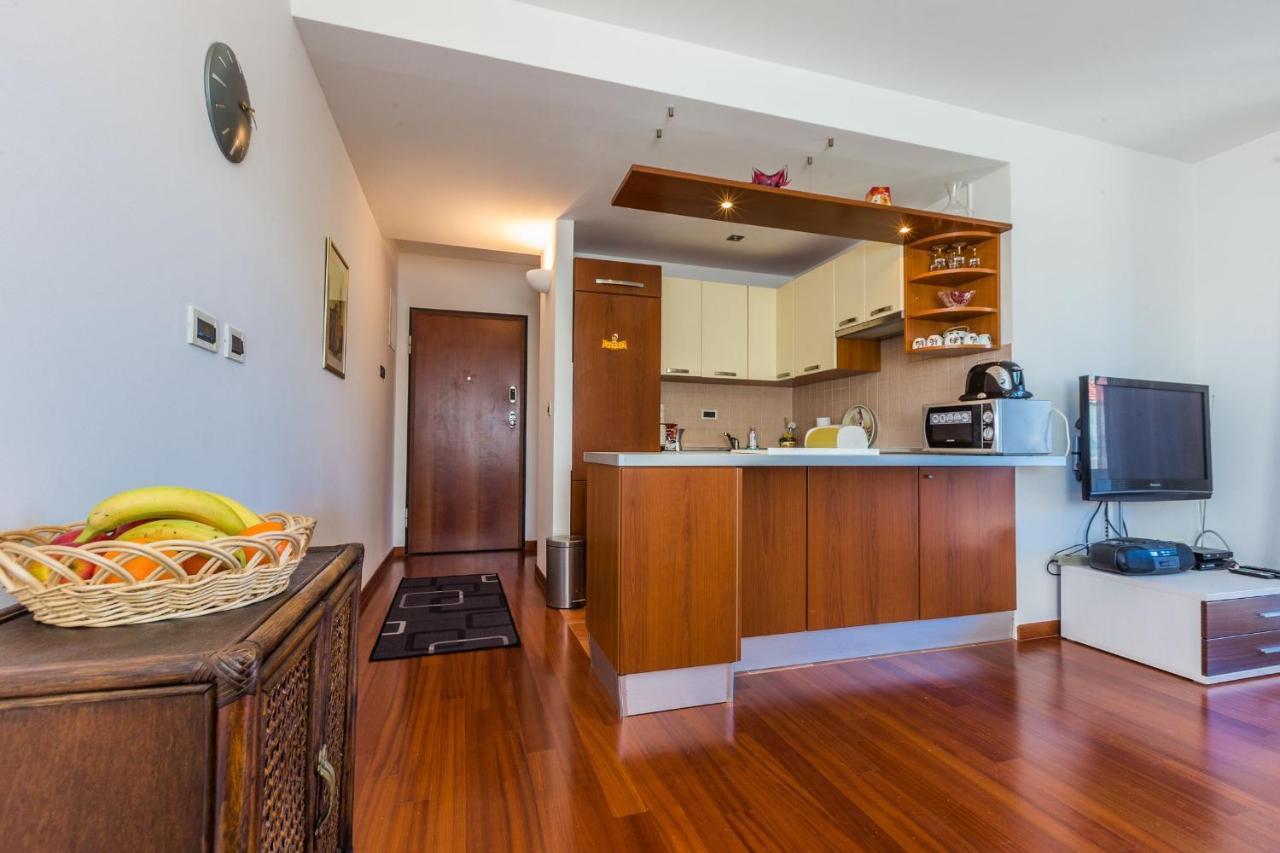 Adriano 2Br Apartment With Terrace Zadar Exteriör bild