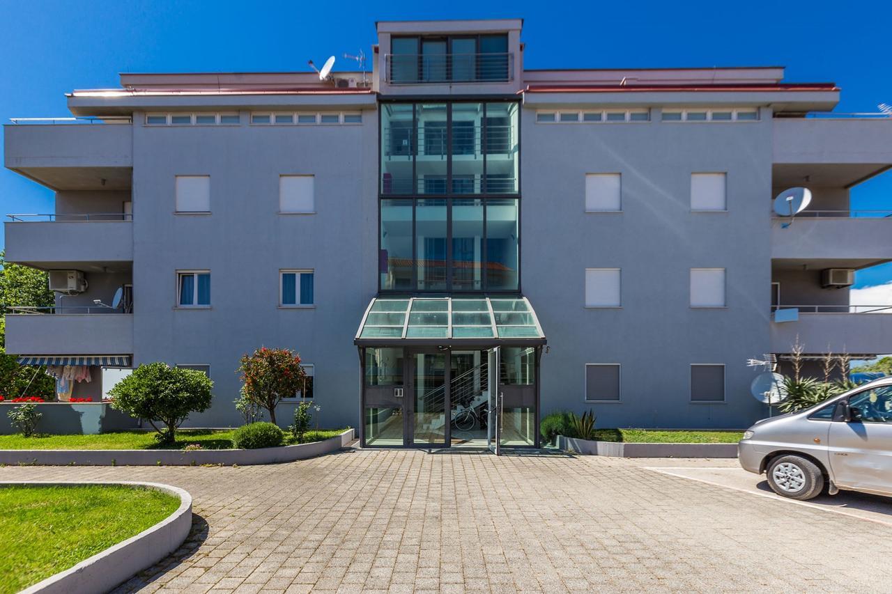 Adriano 2Br Apartment With Terrace Zadar Exteriör bild